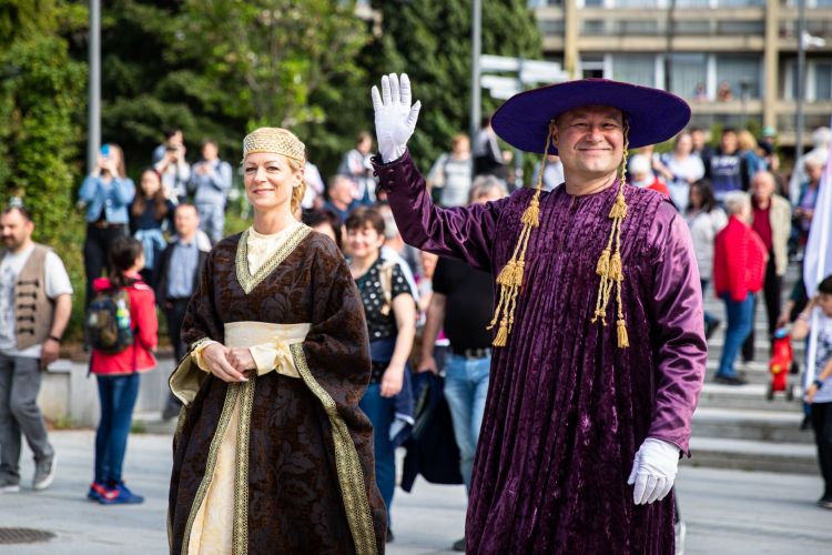 Treffen Sie Königin Gisela auf den Gisela-Festivaltagen