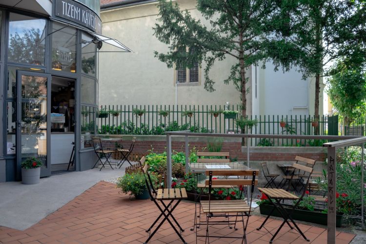 Mindegy, hogy presszó, vagy cappuccino, ha kávé, akkor Tizen1