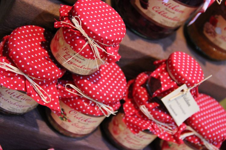 Die traditionellen Märkte gibt es noch, sie heißen jetzt aber Bakony Expo