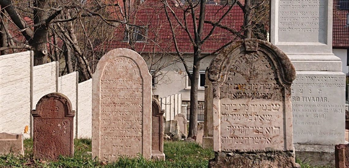 Az örök nyugalom kertjei – Szél utcai izraelita temető emlékpark - séta