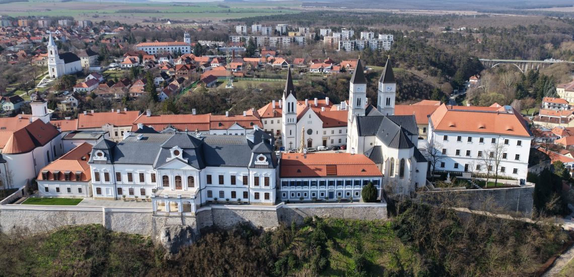 Építészet Ünnepe és Éjszakája a veszprémi várnegyedben