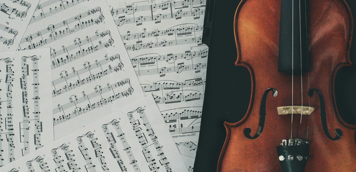 Zoltán Kalló – award-winning first violinist and his band at Kiskuti Csárda