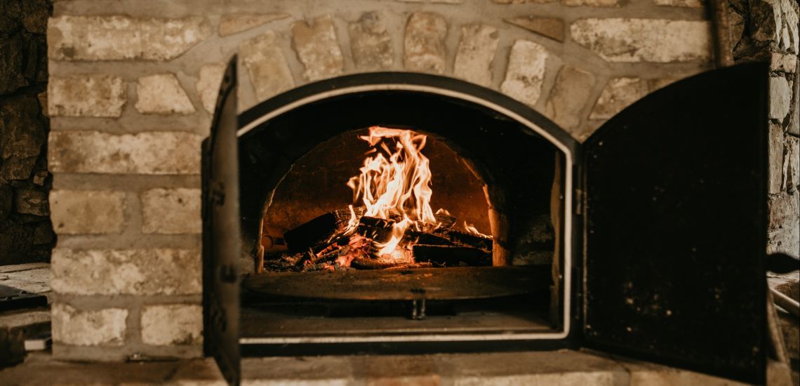 Látványőrlés és kemencés langalló sütés