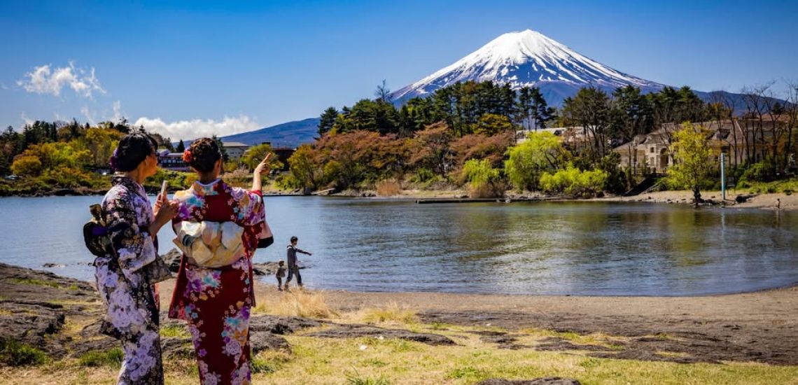 Colours of Japan Life / Images from Honshū Island