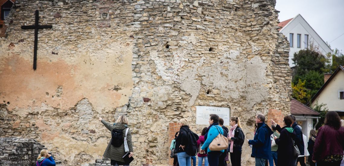 Királynék, Kisasszonyok és Kancellárok nyomában - Veszprém, a Királynék Városa Séta