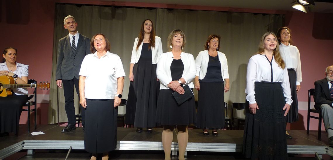 "Tiszta szívvel" - Verses-zenés József Attila műsor