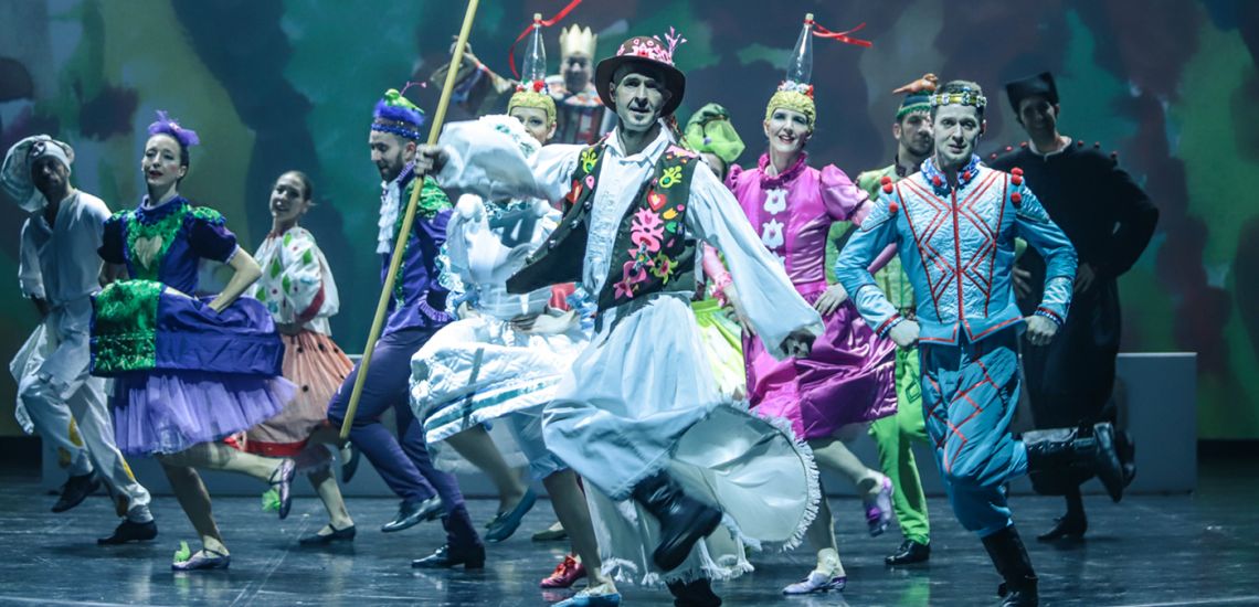 Bozsik Yvette Társulat MAGYAR NÉPMESÉK - táncjáték gyerekeknek