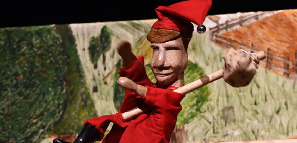 Vitéz László menyecskét keres