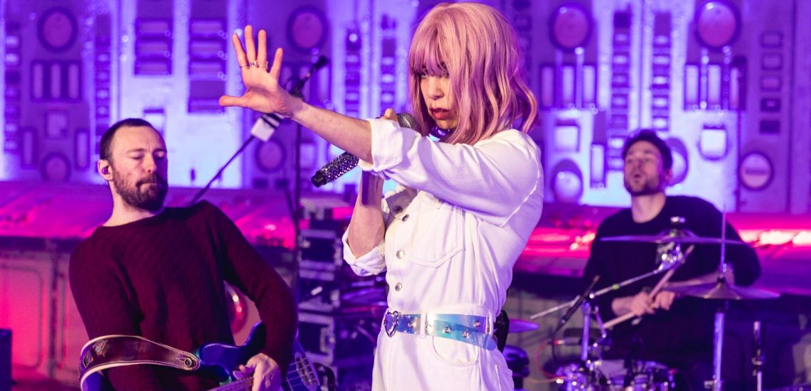 Péterfy Bori & Love Band