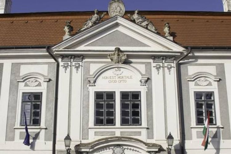 Költészet napja / Dalok a Várról