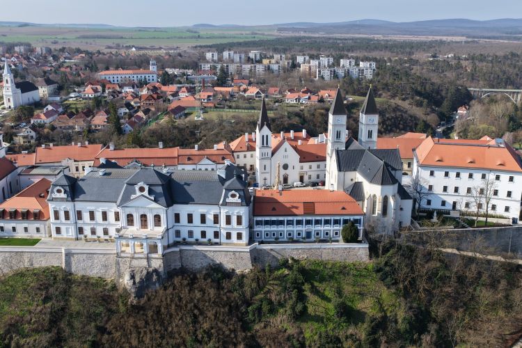 Építészet Ünnepe és Éjszakája a veszprémi várnegyedben