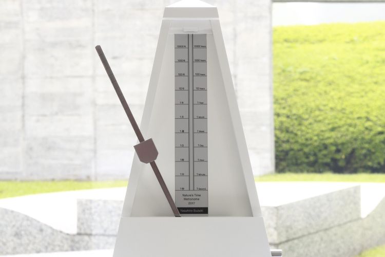 Take your Time - Yasuhiro Suzuki metronóm installáció // InterUrbán – #21 Hamamatsu (JP)