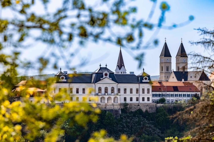 BETELT - Fedezd fel Veszprémet – Ingyenes városnéző séta a Turizmus Világnapján