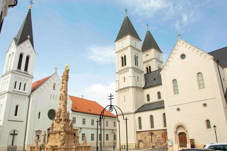 Ismerd meg Veszprém szakrális emlékeit!