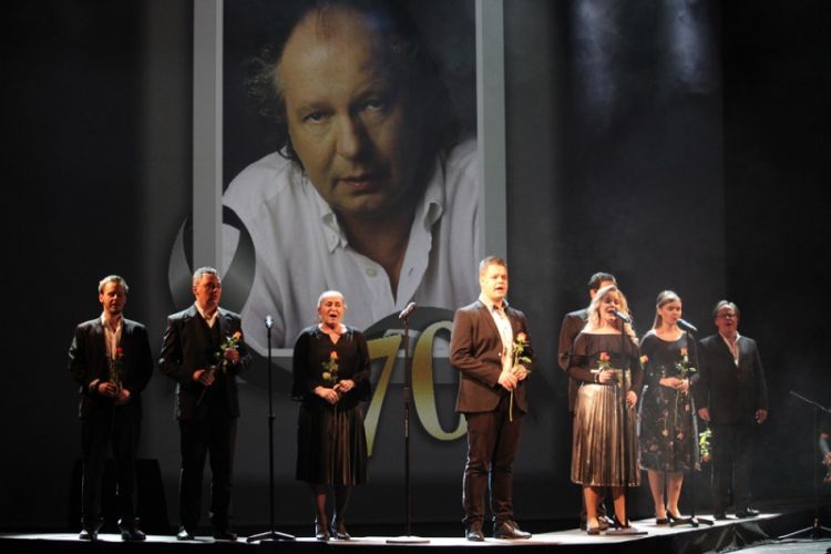 Amit nem mondhattunk el...