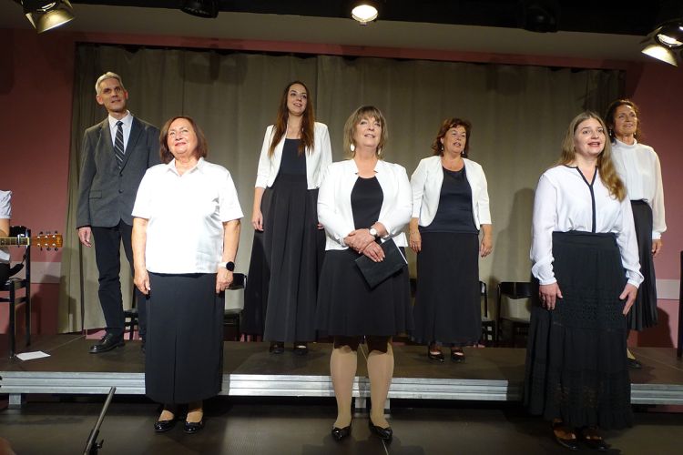 "Tiszta szívvel" - Verses-zenés József Attila műsor