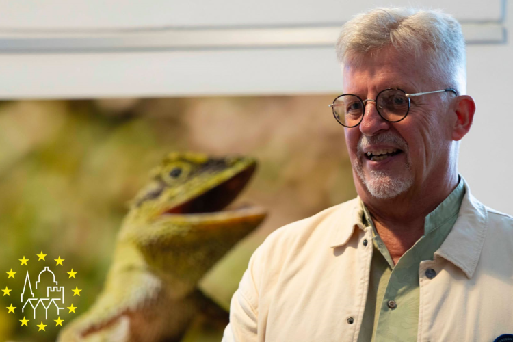 Japán rejtett világa: dr. Korsós zoológus tárlatvezetése