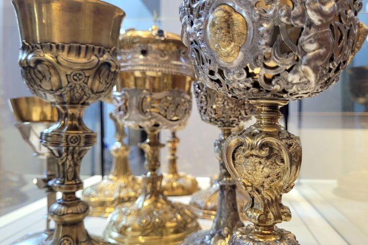 „Nem káptalan a fejem…”