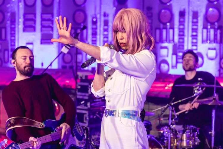 Péterfy Bori & Love Band