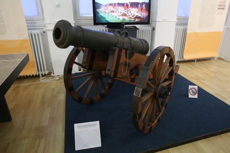 LÉSZEN ÁGYÚ! Gábor Áron rézágyúja