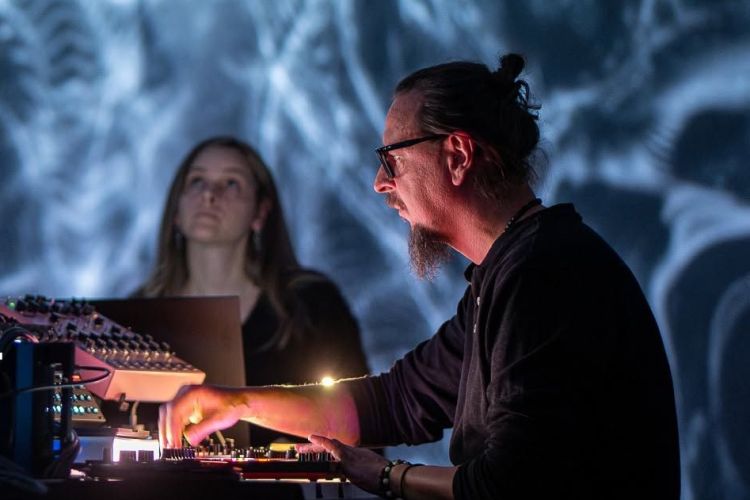 Infinite Resonance, új audiovizuális koncertsorozat a CODE-ban!