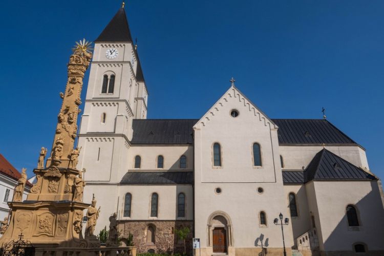 Újraszentelik a veszprémi Szent Mihály Főszékesegyházat