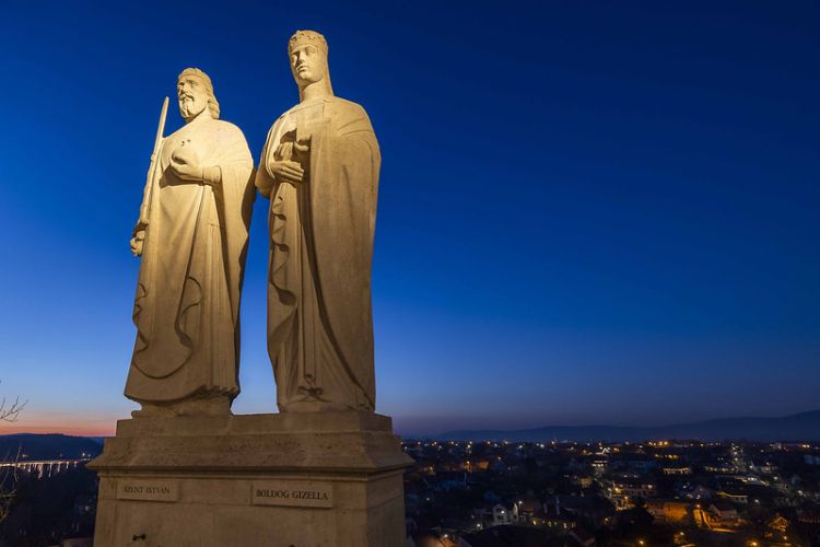 Gizella munkába állt – Veszprém új virtuális házigazdája segít felfedezni a várost