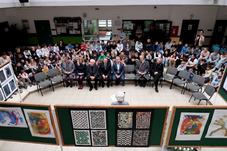 Művészettel nevelés