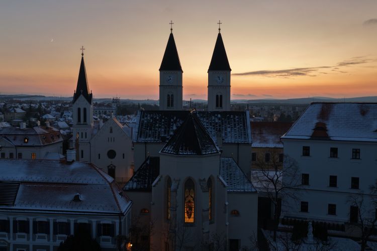 Veszprémi várnegyed februári nyitvatartás