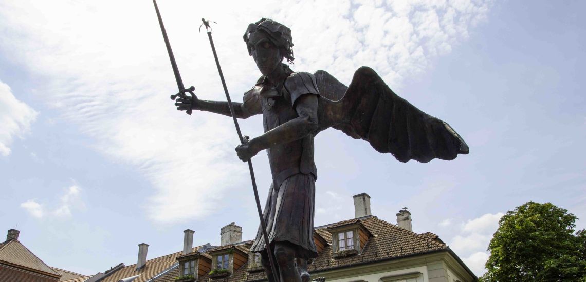 Szent Mihály-szobor