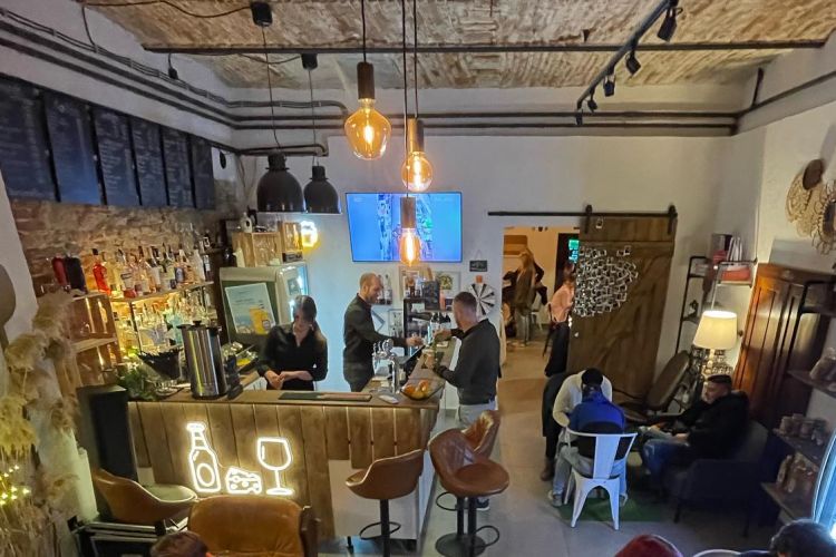 Pekedli bar & delikát