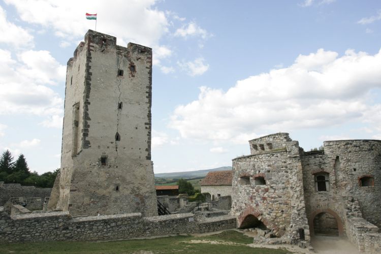 Kinizsi-vár, Nagyvázsony