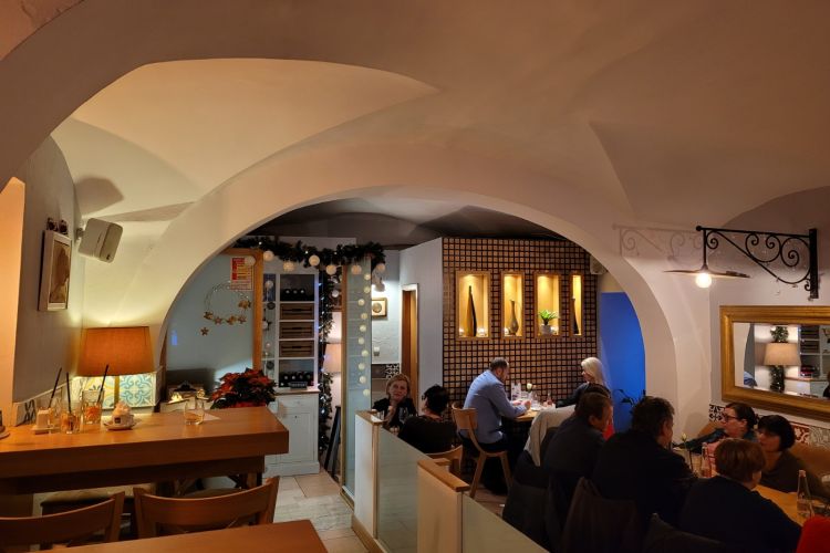 Elefánt Étterem és Kávézó