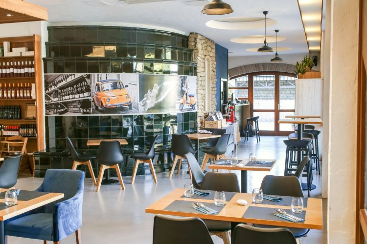 Gusto 13 Bistro & Delicate