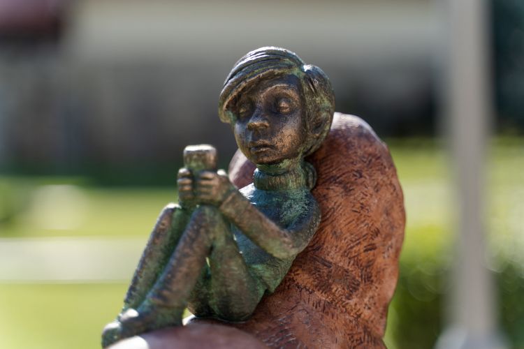 LeoNóra - Veszprémi Miniszobrok