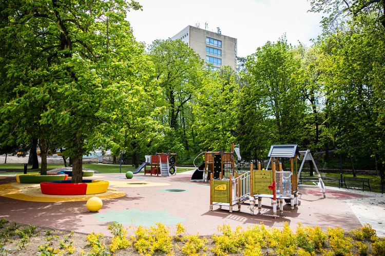 Zöld város közösségi tér