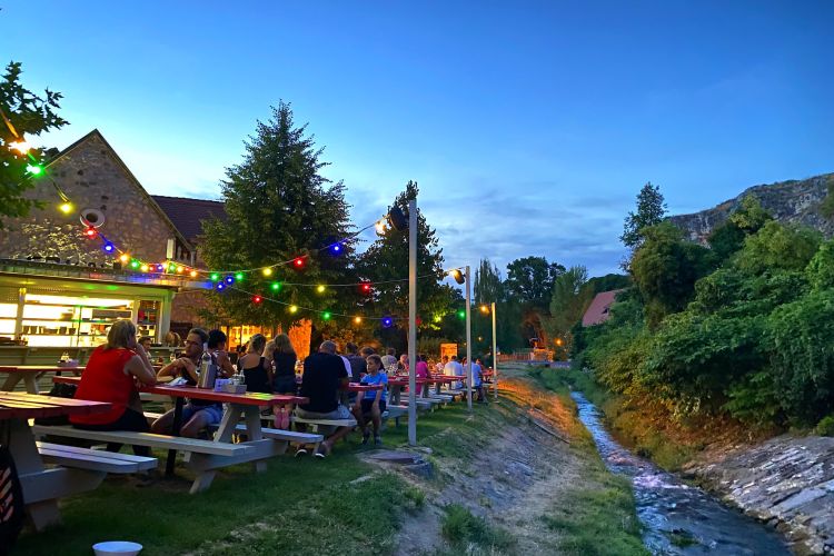 Fricska Étteremlakás