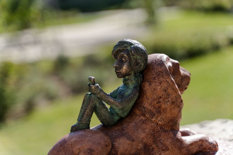 LeoNóra - Veszprémi Miniszobrok