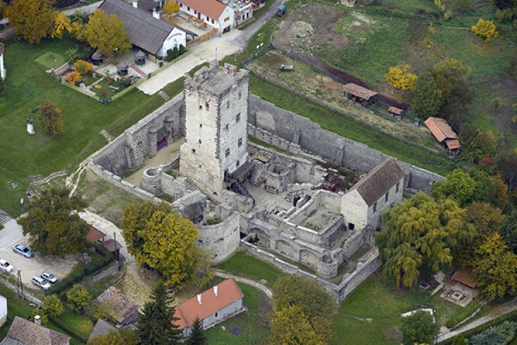 Kinizsi-vár, Nagyvázsony