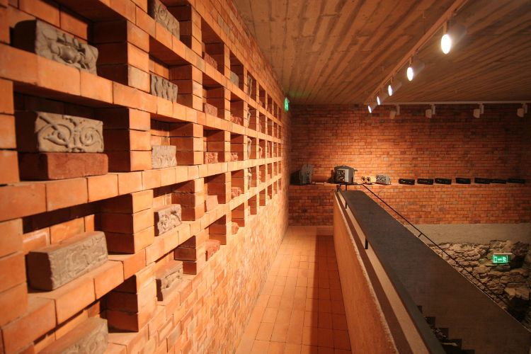 A Tegulárium kiállítóhelye