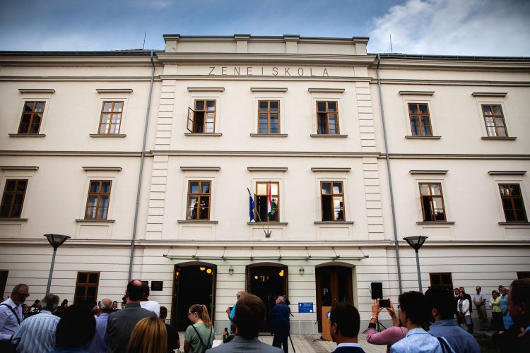 Antal-Csermák-Musikschule